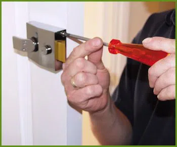 Neighborhood Locksmith Services Addison, IL 847-915-3491 - 10-lock-smiths
